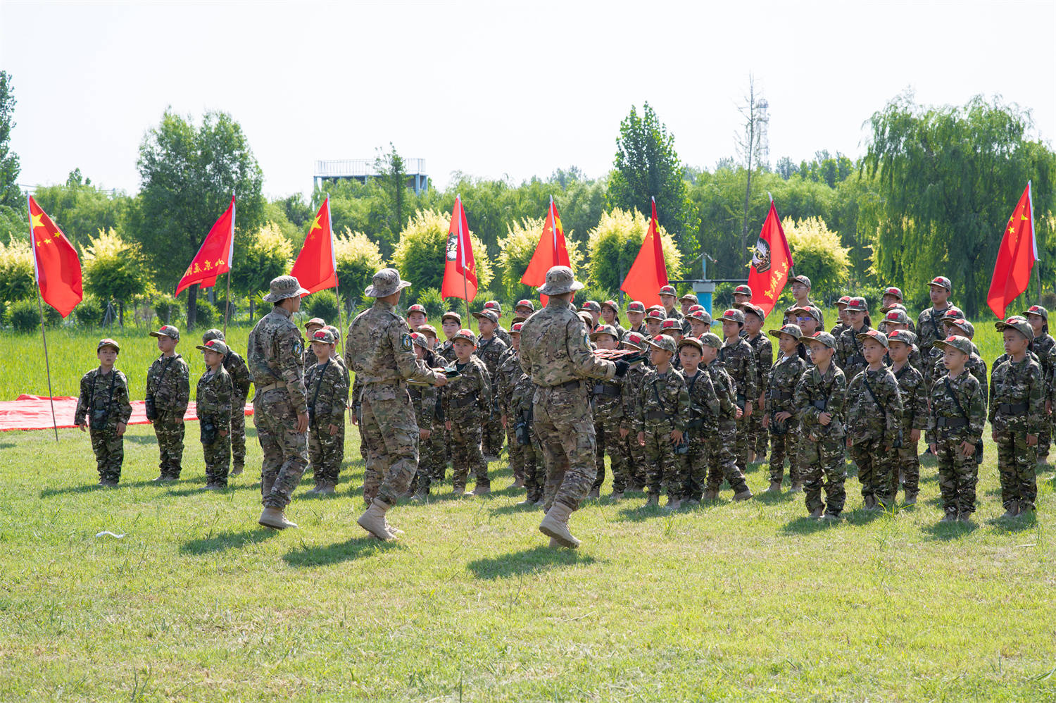 "展翊教育暑期国防教育青少年特种兵训练营"开营_全民国防_山东_发展