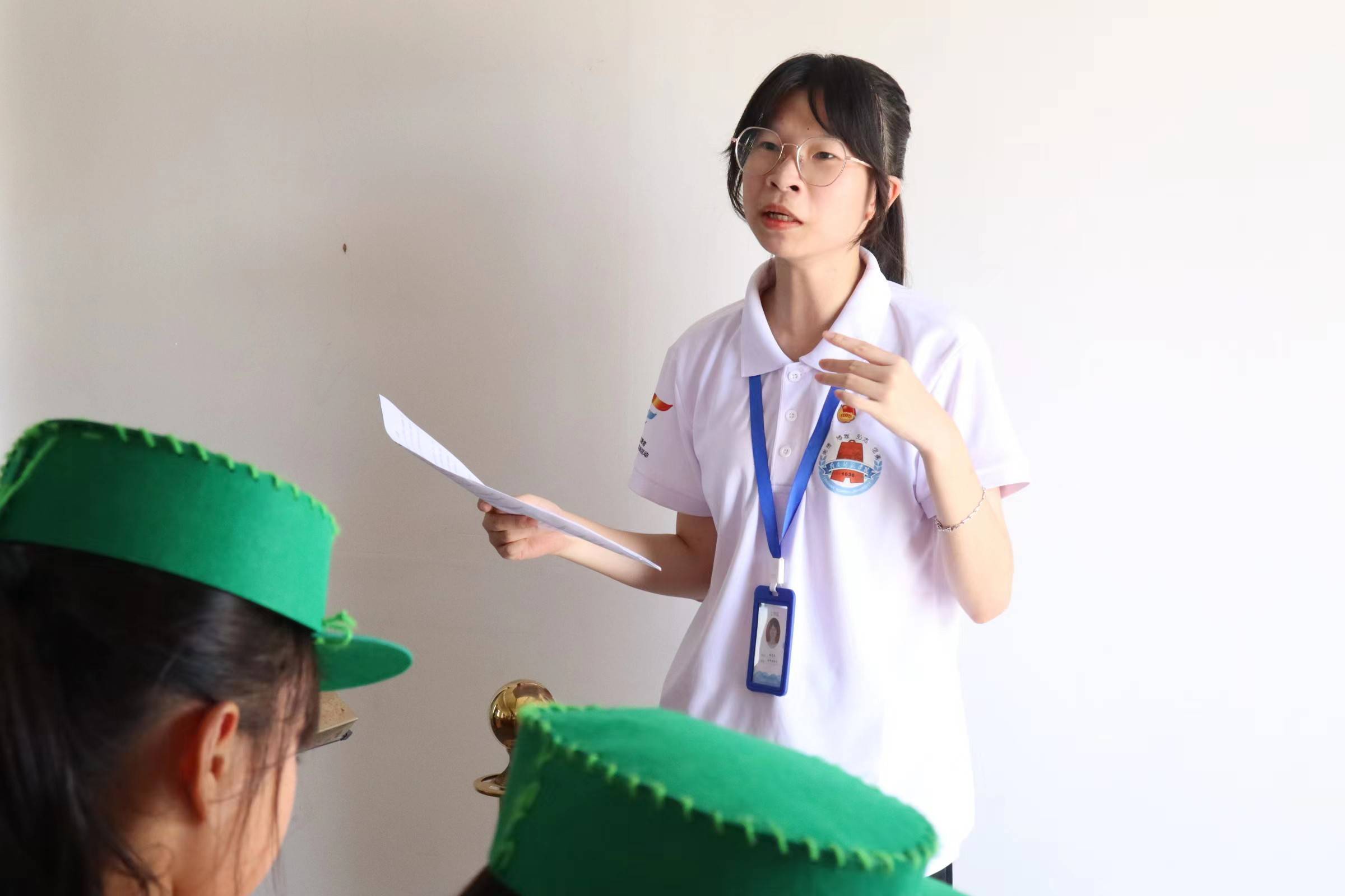 "伴我同行"社会实践队—讲解当地革命历史,领略先辈