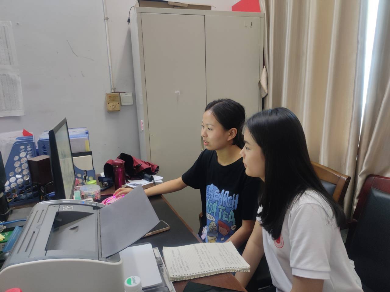 重庆理工大学社会实践团走进荣昌区采访扎根基层的青年干部