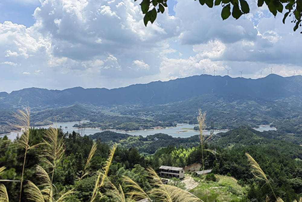 诗意芙蓉山 祈福普济寺