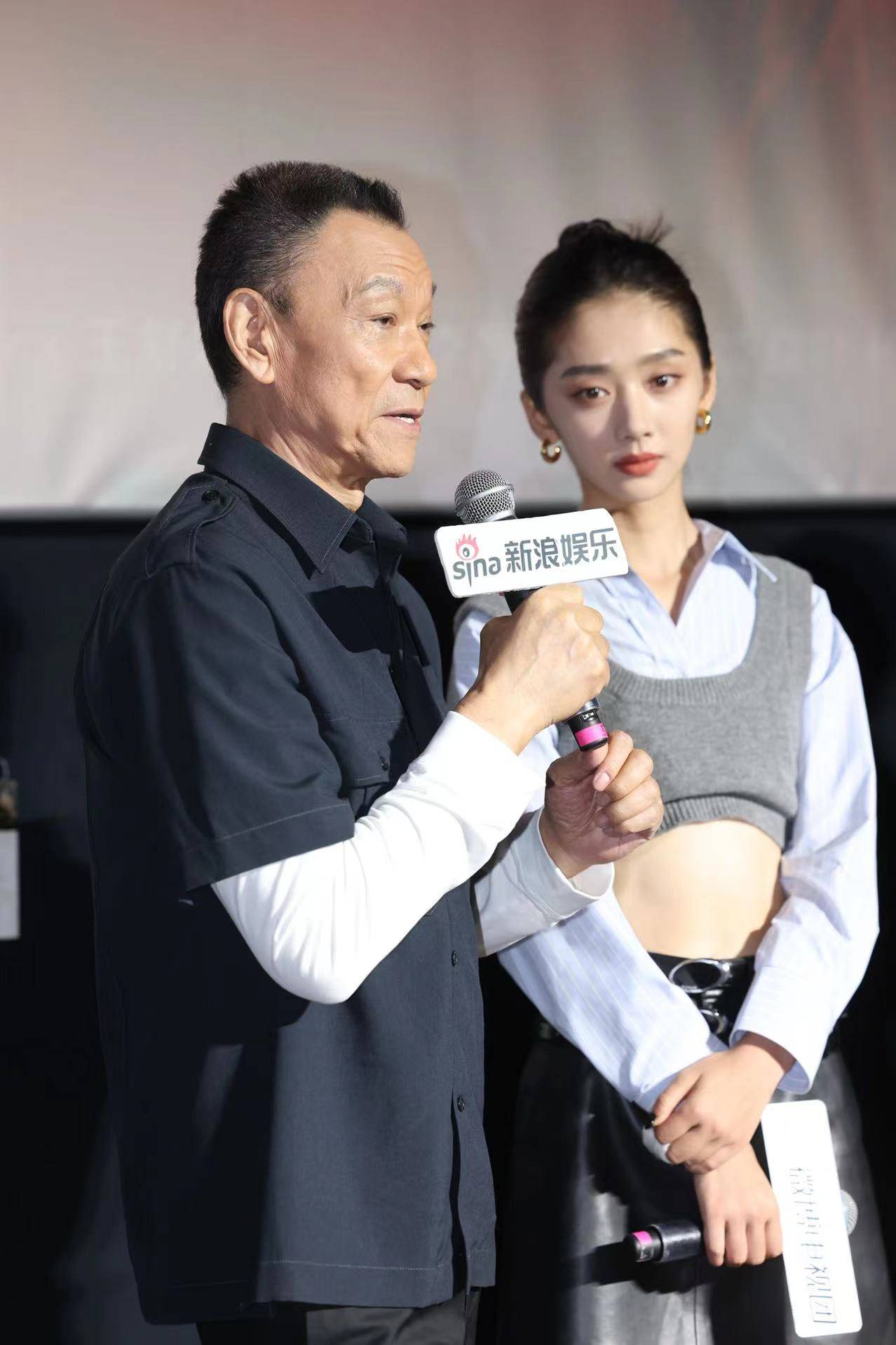 彭昱畅侯明昊宣传《异人之下》 刘昊然尹昉惊喜助阵-彭昱畅侯明昊回到过去拥抱你