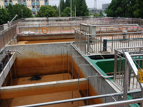 武汉黄陂区大型污池清理污泥脱水更环保采用叠螺车进行施工方案