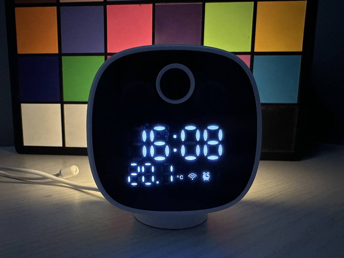 挖到宝了,宝妈必备arpha儿童智能闹钟摄像头_宝宝_妈妈_手机