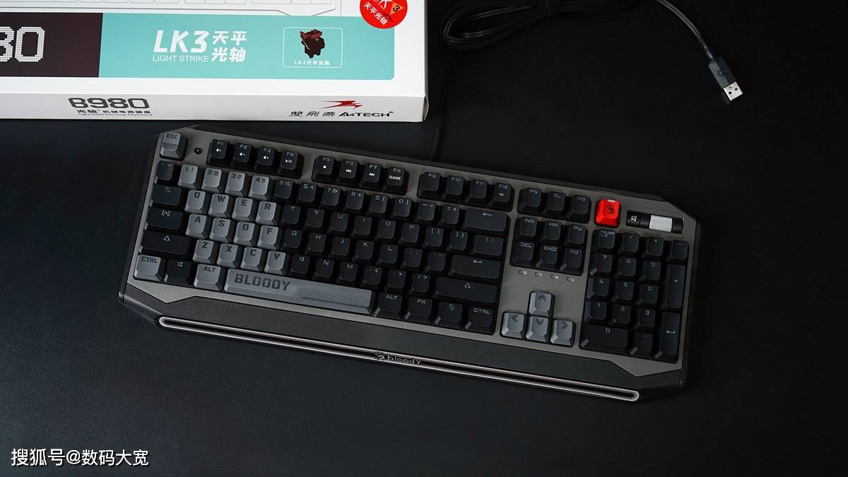 畅快手感 极限触发:双飞燕血手幽灵b980光轴机械键盘体验_游戏_按键