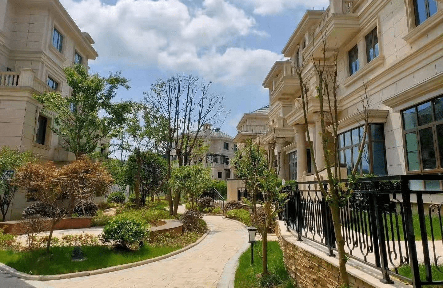 杭州桐庐品庐·东岸【2023最新楼盘信息】品庐·东岸楼盘详情房价