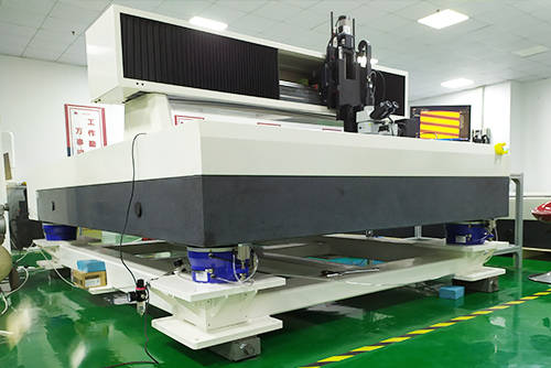 如何利用工业空气弹簧减震器提升精密仪器的工作效率和精度