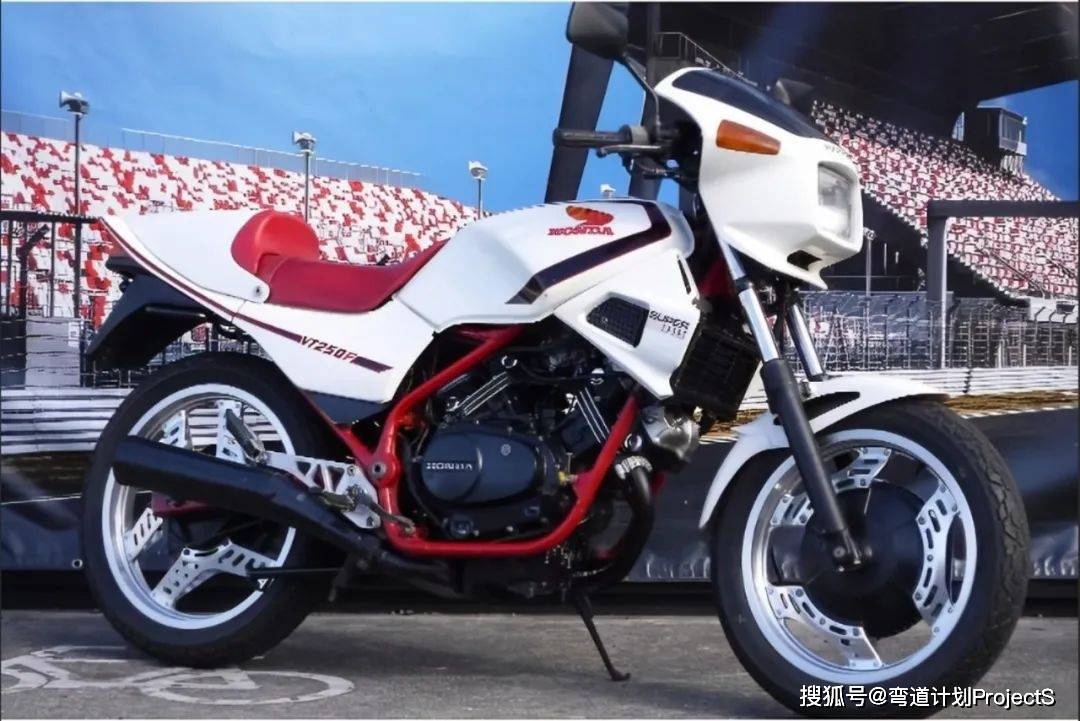 hasegawa复刻本田vt250f,让你置身那个时代之中_搜狐汽车_搜狐网
