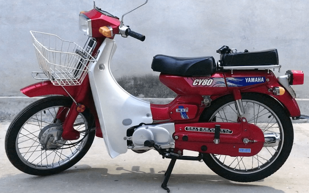在90年代初期,满大街都是cy80,作为一款经典的两冲程车型,在当时的