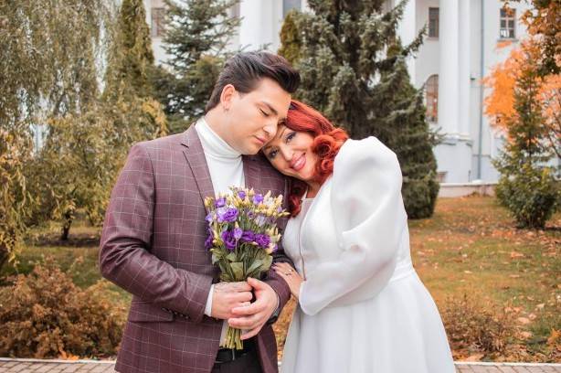 俄罗斯鞑靼斯坦共和国(tatarstan)的知名音乐家,8年前她到孤儿院教