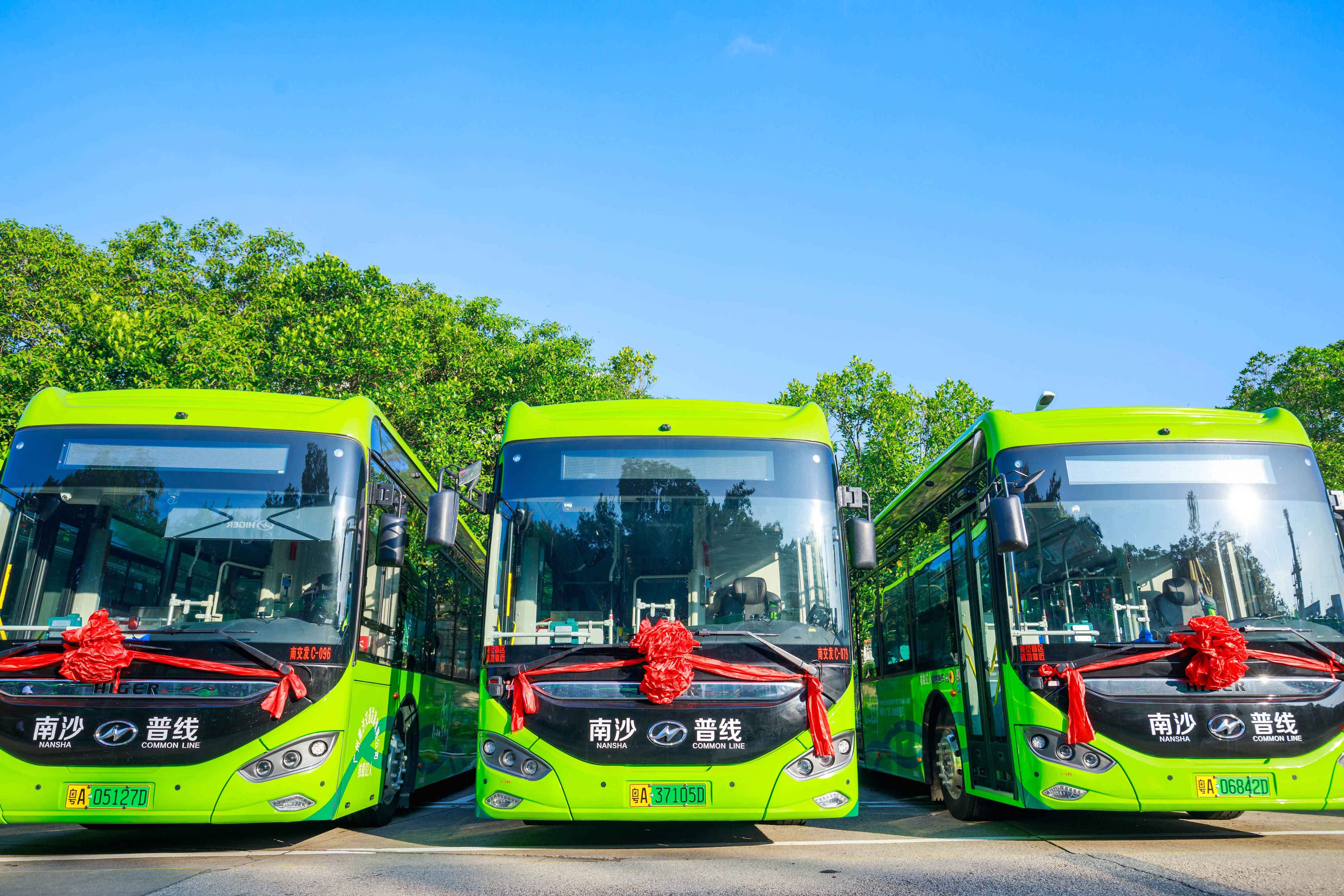 5米纯电动公交车于9月投入运营,目前已运营2月有余,以时尚大气,绿色