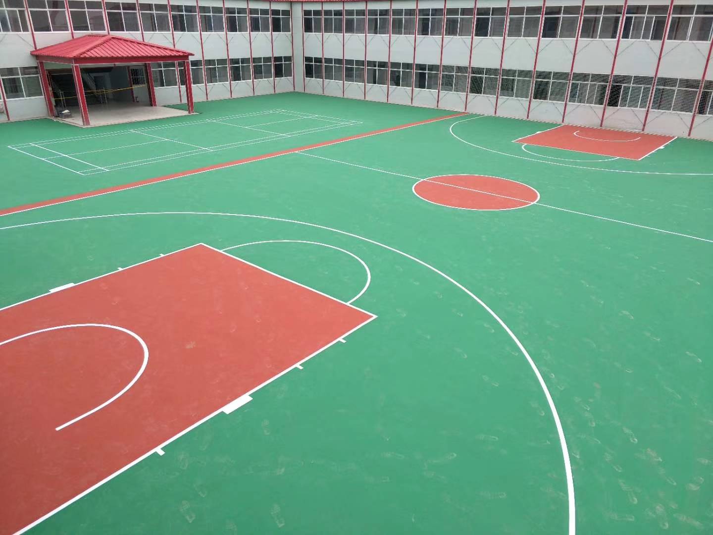 塑胶篮球场的建设报价_施工_公司_问题