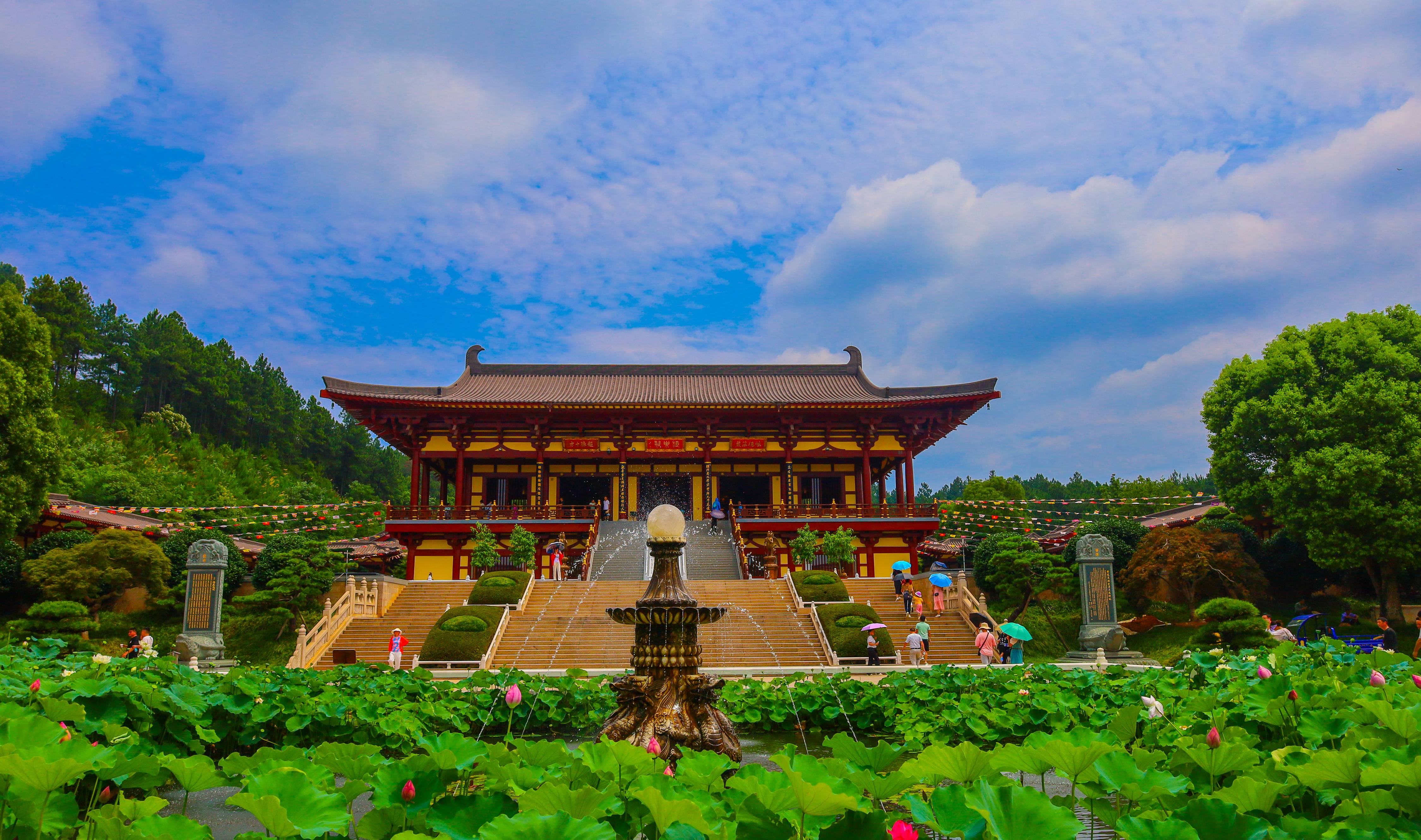 江西省庐山西麓的东林寺,一个不要买门票的大景区