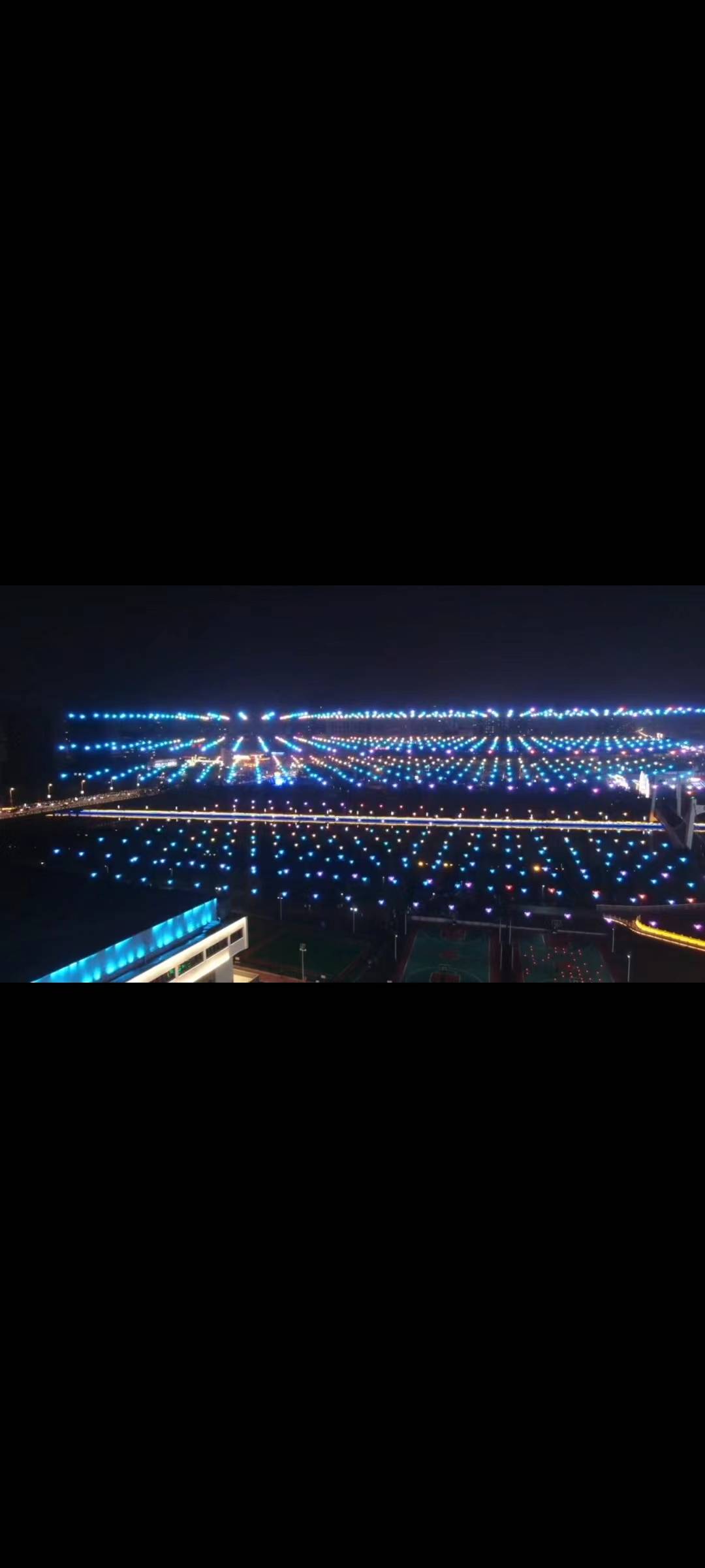 千架无人机硬核表演_东港市_展演_市民