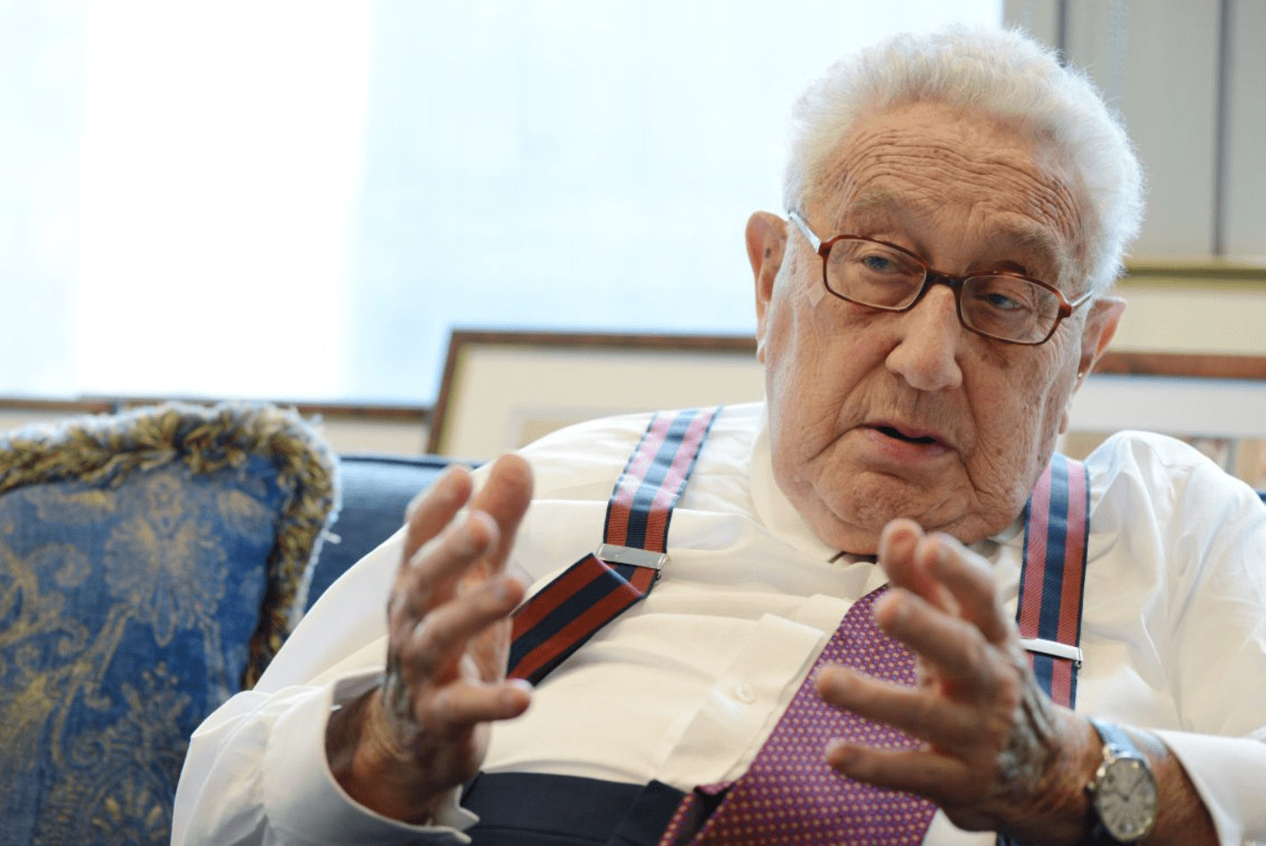 基辛格去世,享年100岁,历史人物走进历史了_发展_和平谈判_美国