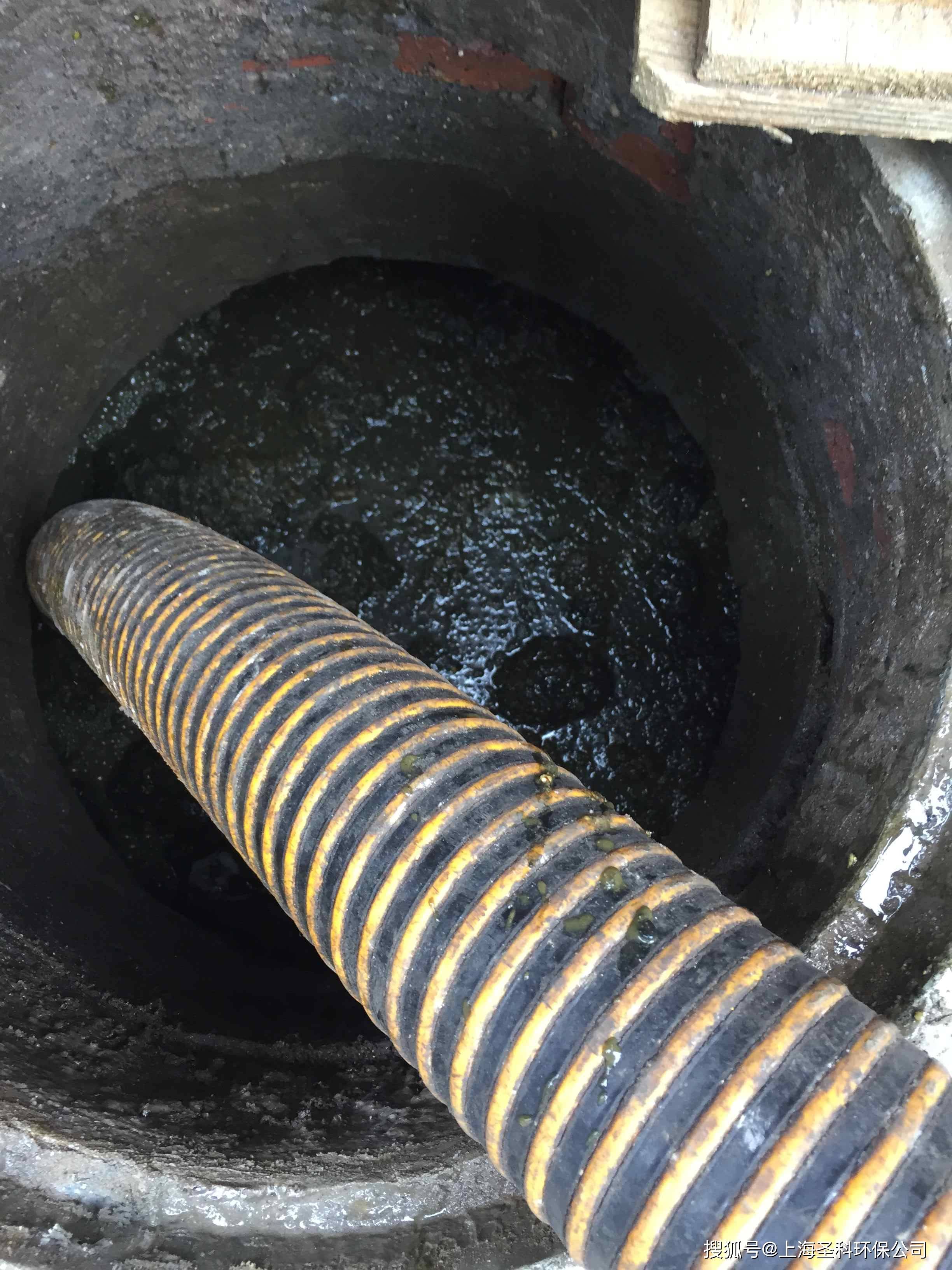 上海松江小区排水管网清理 市政管道cctv检测 非开挖修复下水道_进行