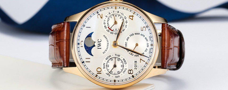 如何处理万国手表的生锈问题——广州万国手表售后服务_保养_水分