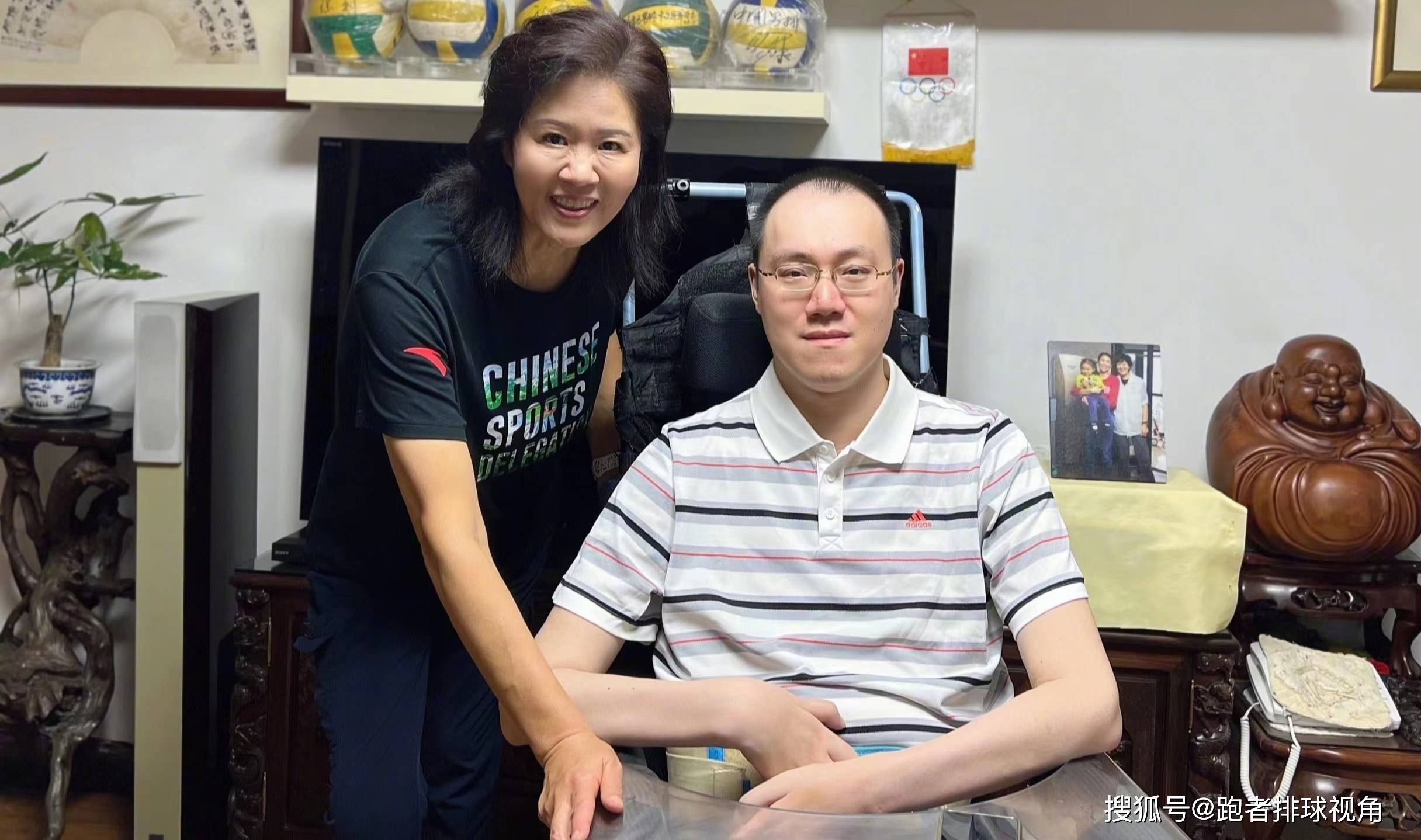 在这里我们就不得不提到郎平的独女白浪,她是郎平和前夫白帆的女儿
