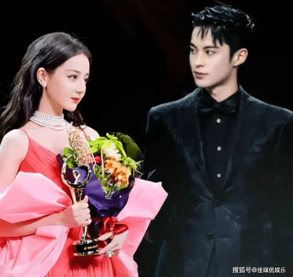 始作俑者发文向迪丽热巴王鹤棣道歉,两家粉丝依旧吵得不可开交!