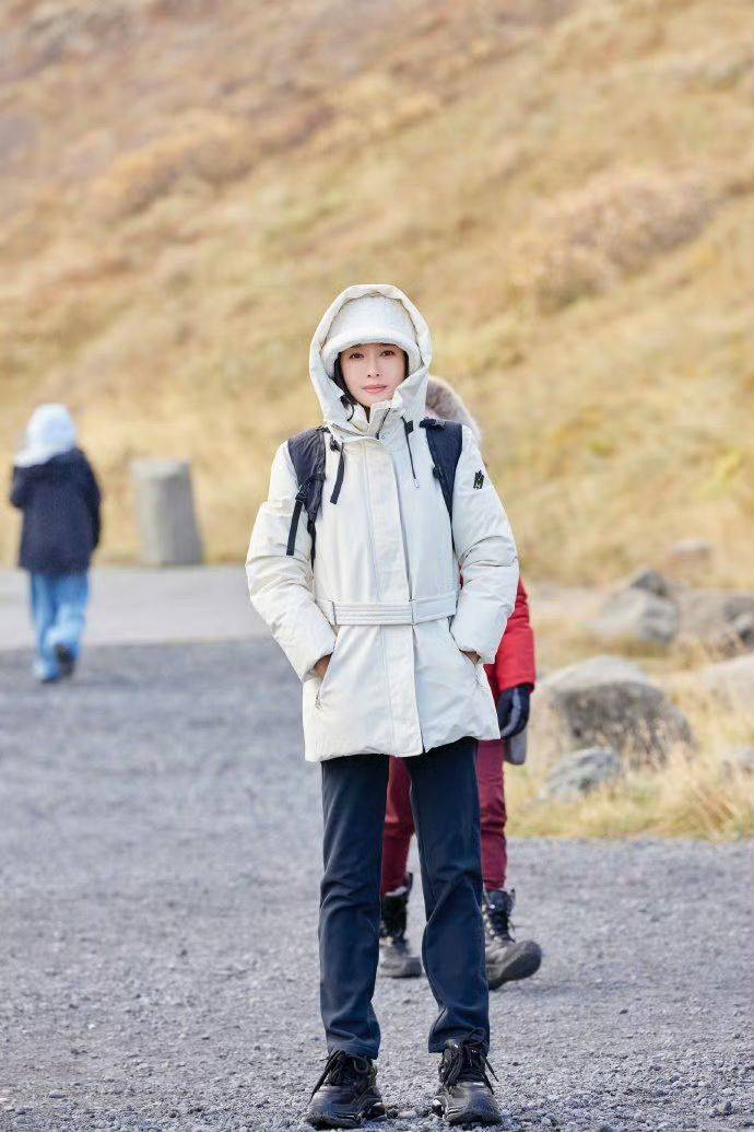 秦岚这状态真是越发的出色了!