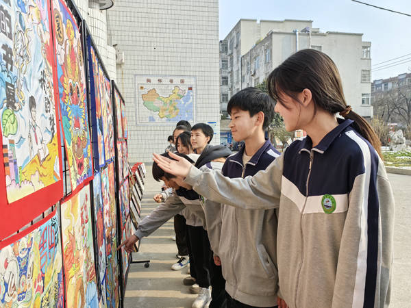 書畫慶元旦 筆墨添光彩 淇縣第五中學喜迎元旦書畫展_藝術_文化_師生