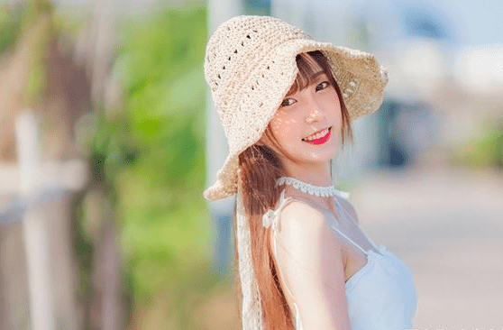 �����ѵ�ռ����ǿ����̬ ��������Ȼ�ڰ칫��͵͵������������