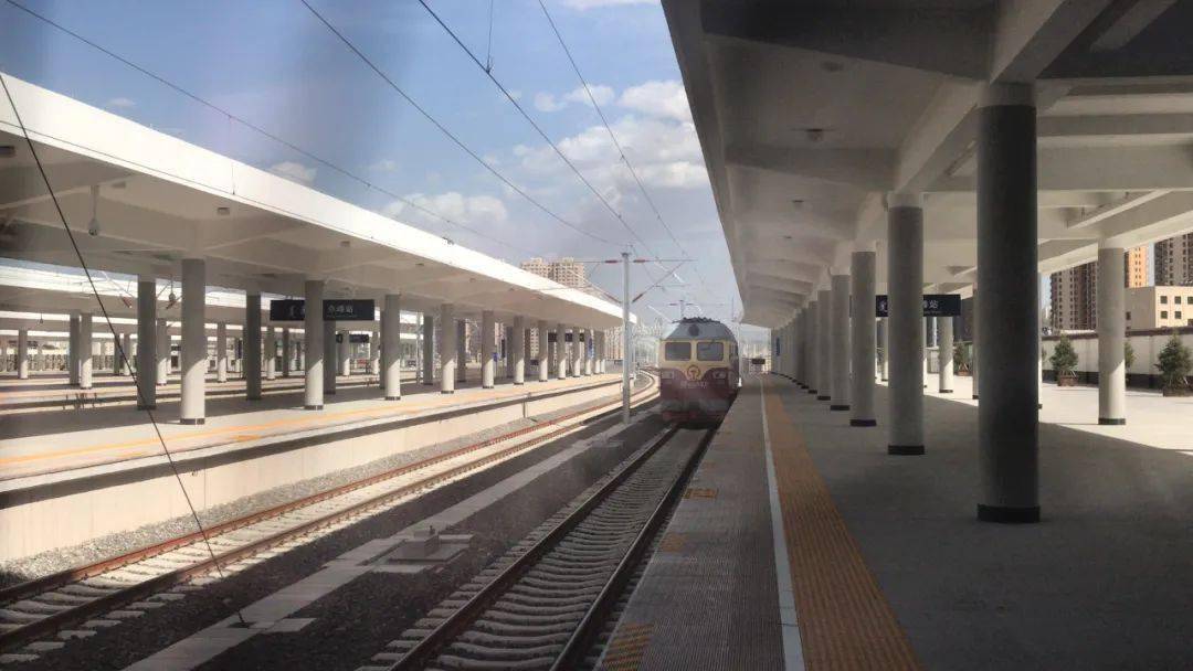 赤峰站交通枢纽建啥样了?有图有真相!_站台