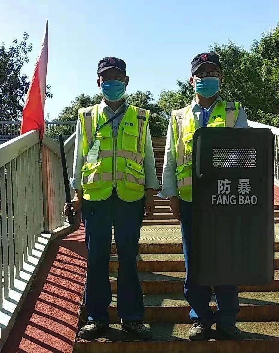 街道民兵圆满完成全国两会安保执勤任务