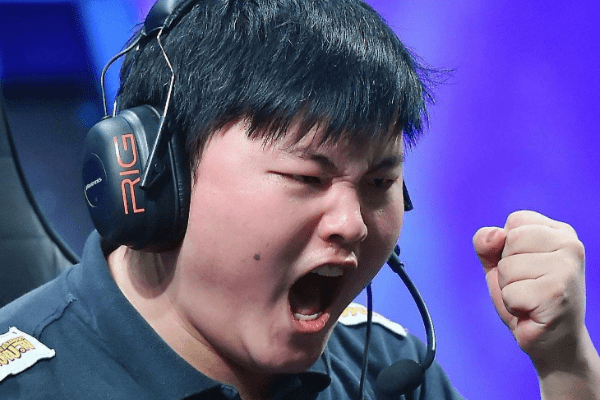 uzi简自豪宣布退役自述身患糖尿病转行将录制综艺节目