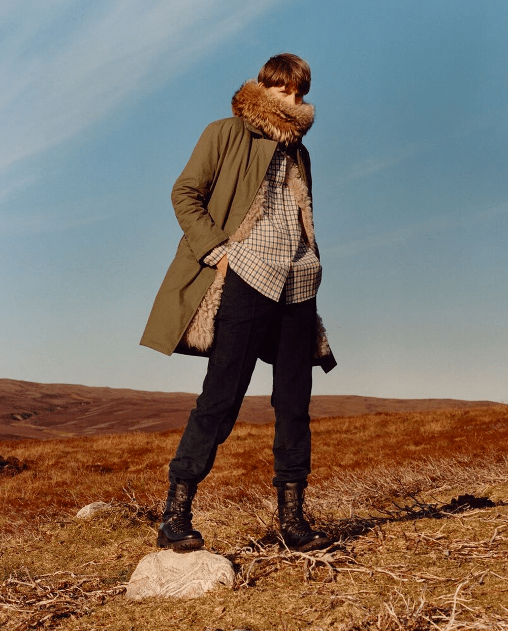 无论是车漆,中控,细节,都与 holland & holla