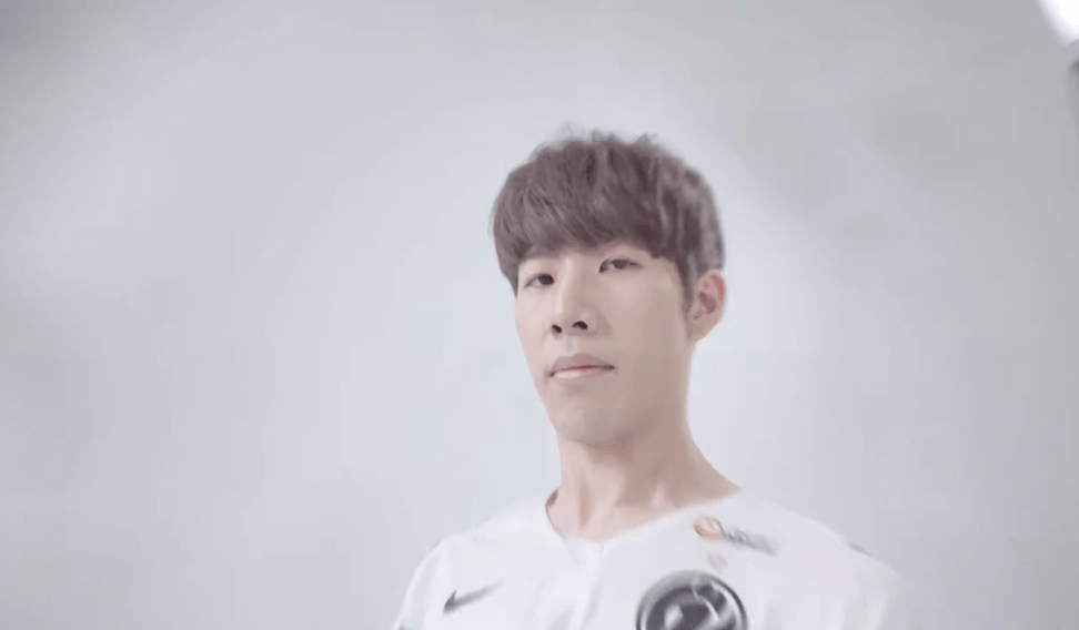 lpl宣传照theshy力争第一阿水目光坚定