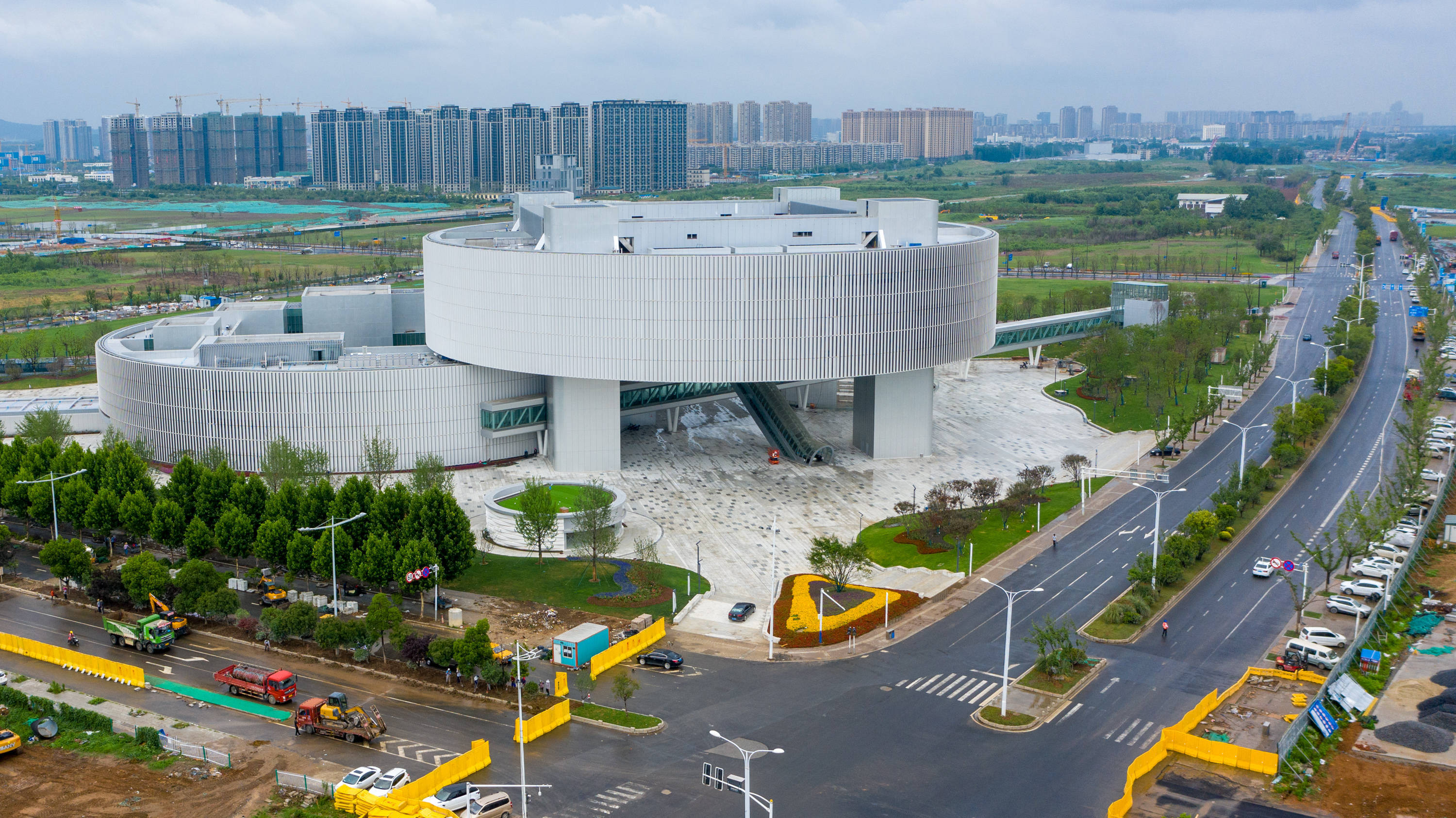 南京江北新区市民中心即将投入使用