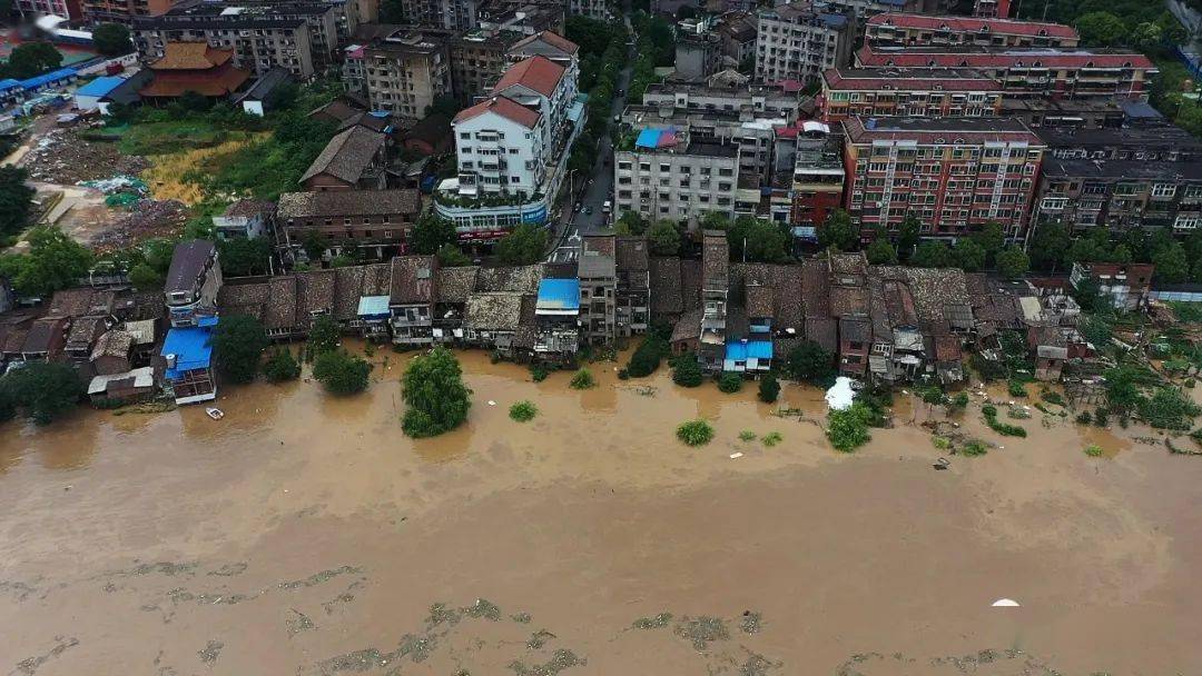 株洲市气象台发布今年首个暴雨红色预警信号醴陵城区低洼地段出现内涝