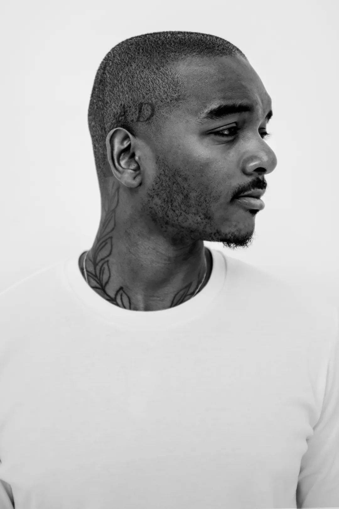 a-cold-wall*创意总监samuel rossnuméro:你的设计多以运动装为主