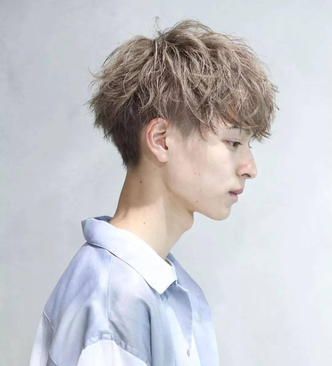 日系小狼狗短发