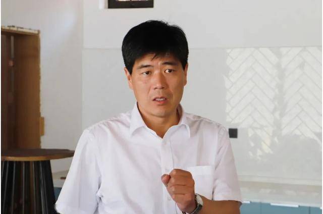 县委书记王江就扶贫协作工作进行调研