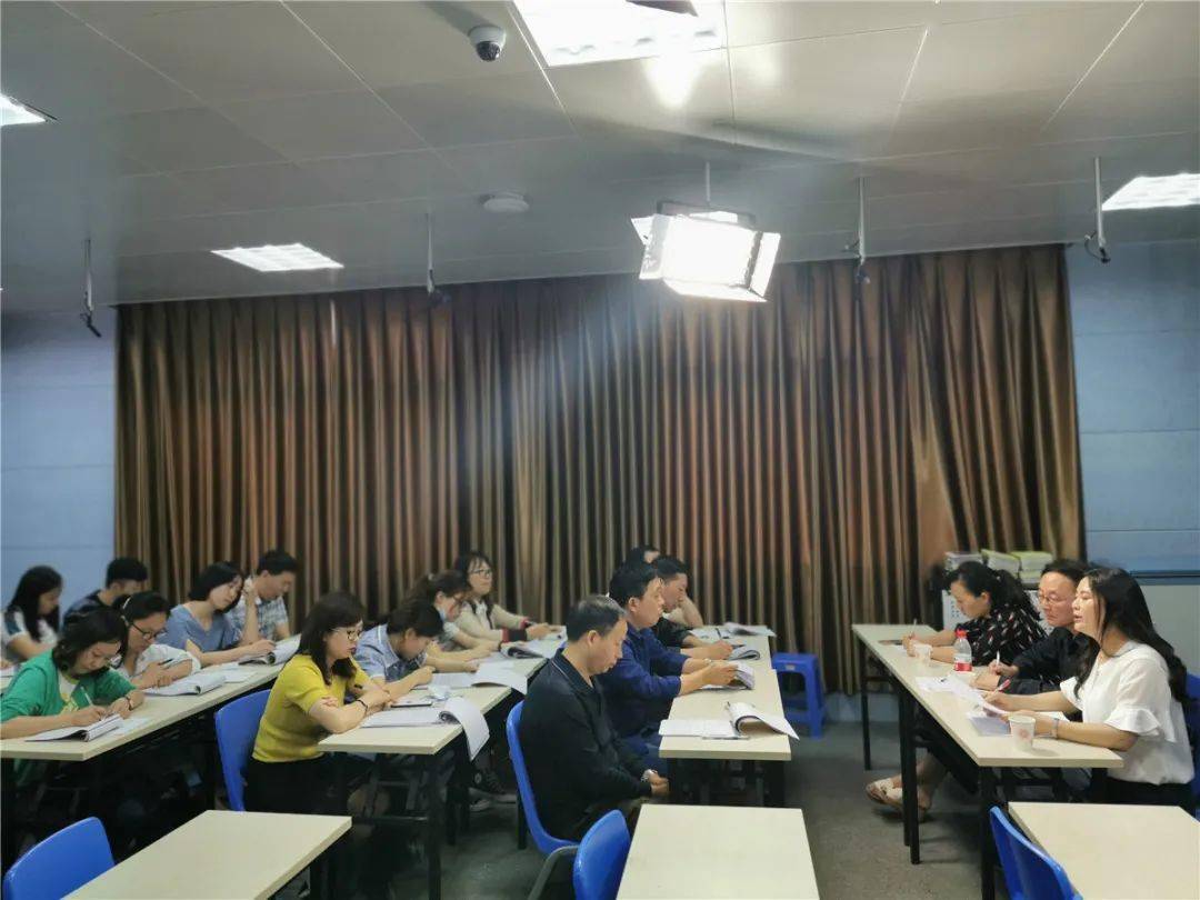 “省级名师课堂教学展风采 国培专家深入一线助成长”-搜狐大视野-搜狐新闻