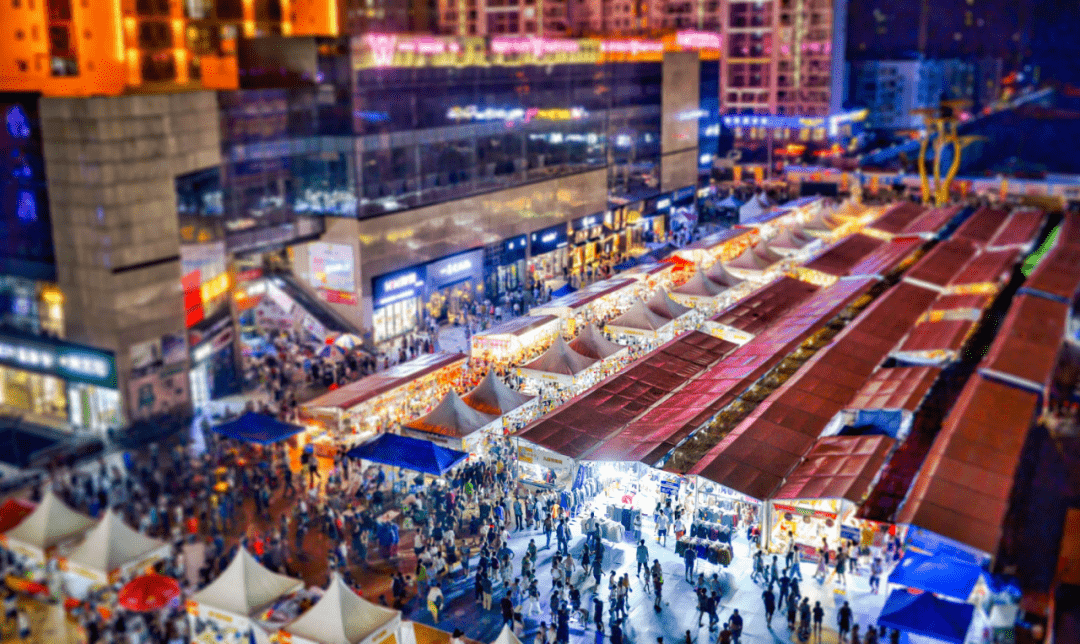 打造广元夜市经济新业态皇泽寺凤街成为网红打卡新坐标