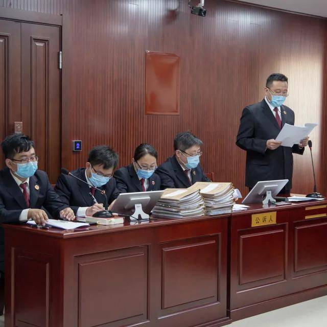 和平法院公开开庭审理贺某某等7名被告人恶势力集团犯罪案