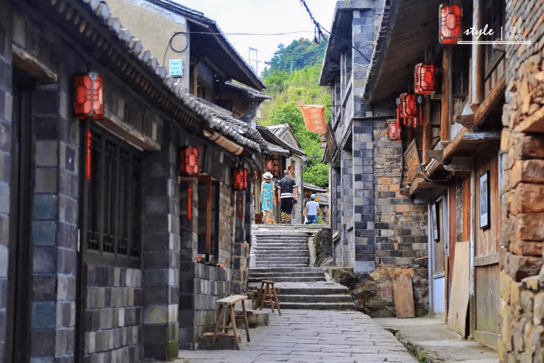 浙江苍南弃山成金山矾山的逆袭之路