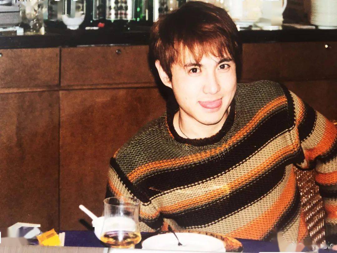 "要不是我小时候长得好看,早被人打死了"_沈腾