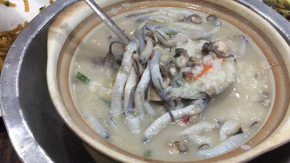 这种泥虫粥北方人看到害怕,湛江人却觉得鲜美无比,你敢吃吗?