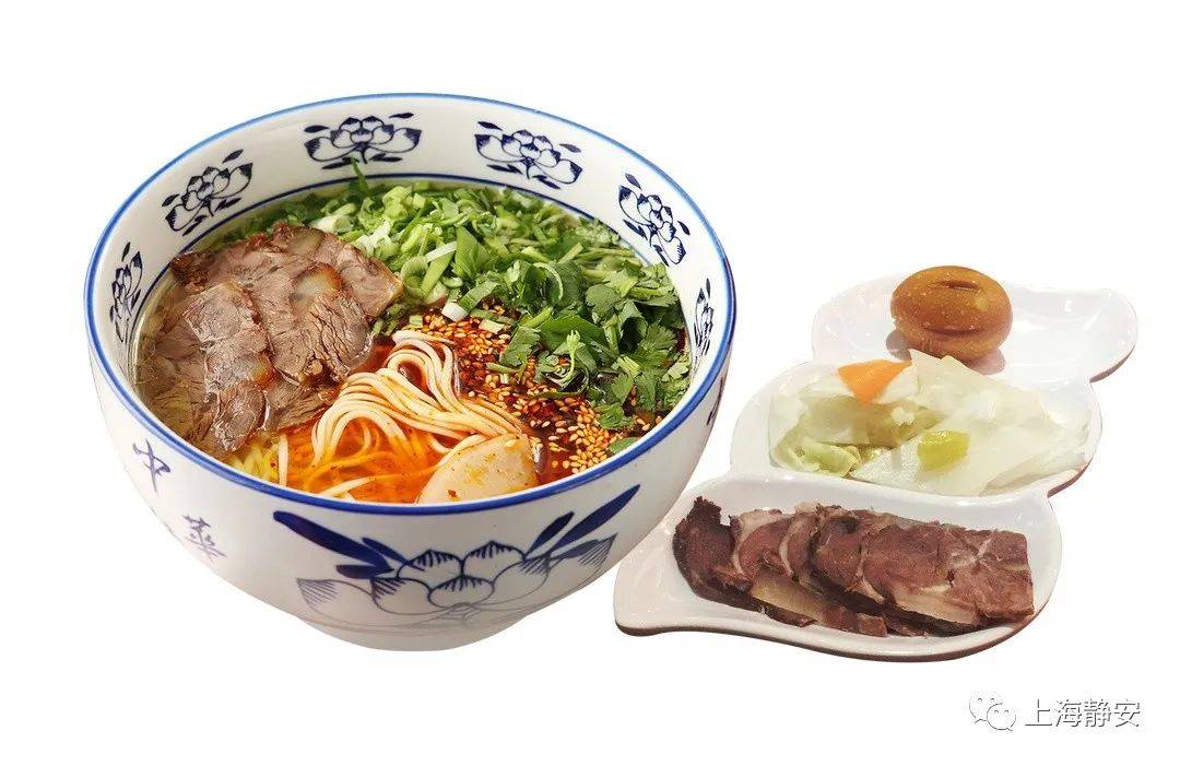 套餐介绍:兰州牛肉面讲究"一清,二白,三红,四绿,五黄",即牛肉汤色清气