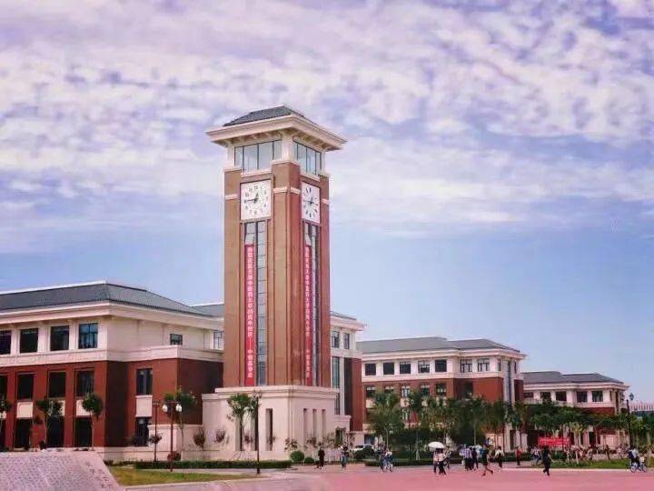 【天中·毕业季】第一幕:一程山路奔涌入海,祝你年少有为