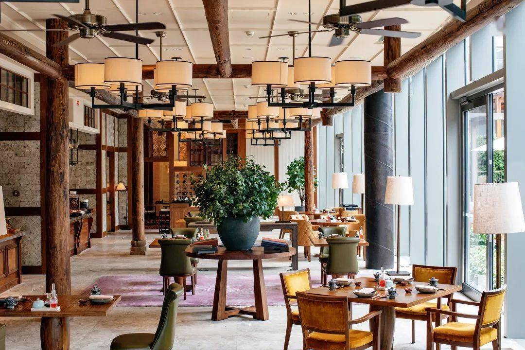 开业不到一年的广御轩是广州瑰丽酒店的中餐厅,掌舵人是人称 bill 哥