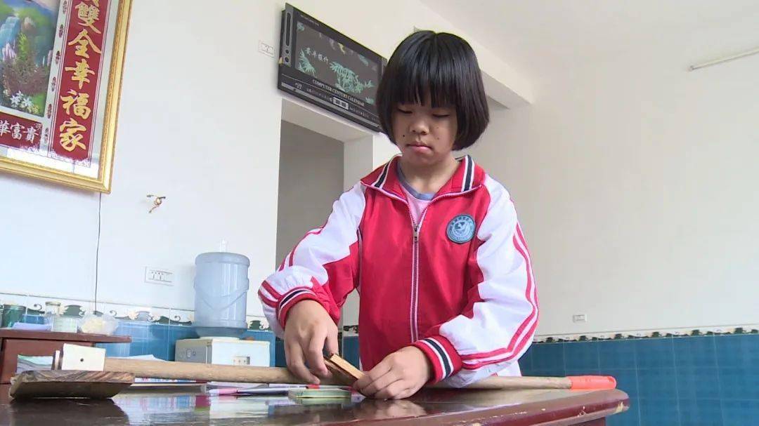 这个少年,强!_黎可馨