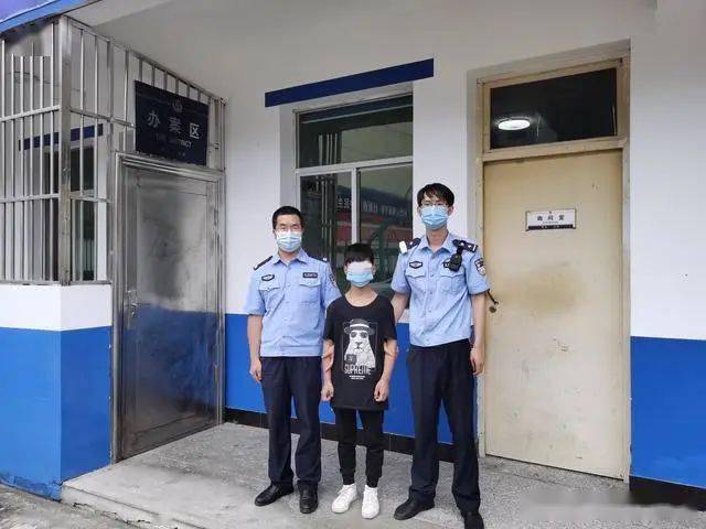 柞水一少年多次盗窃手机和现金,这下被警察叔叔逮住了