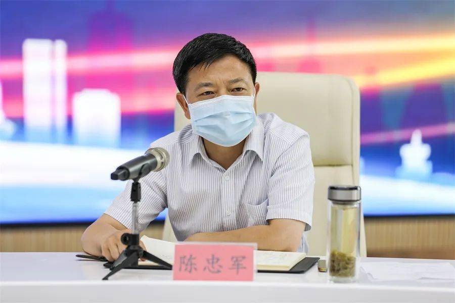 青春闪耀61才汇金猇猇亭区举办优秀大学生返乡交流活动