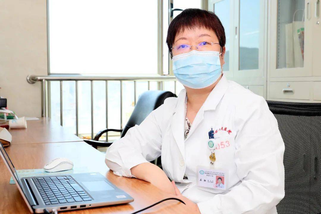 石虹用心用情援疆的上海医生