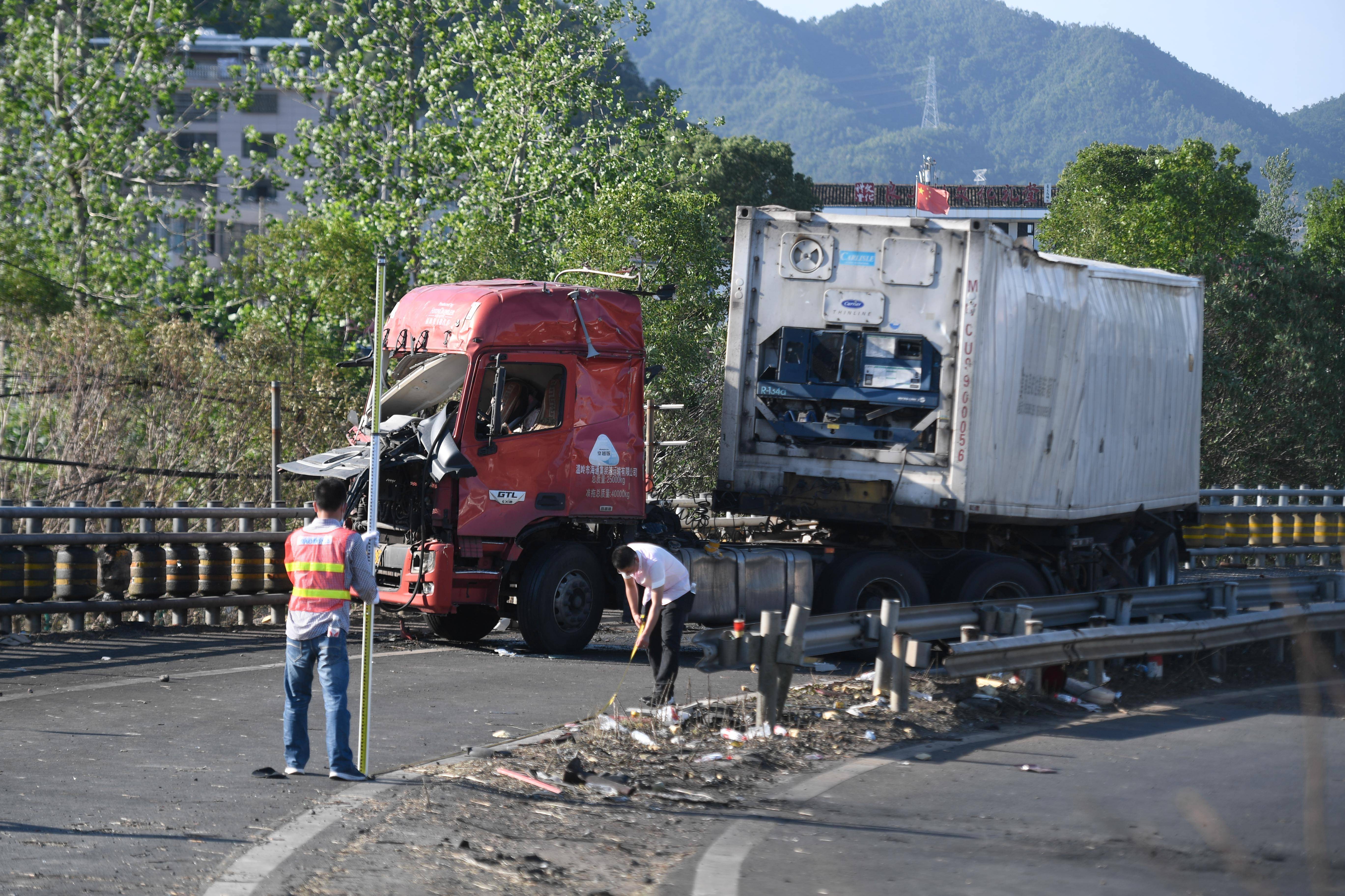 國務院安委會決定對浙江溫嶺槽罐車爆炸事故查處實行掛牌督辦