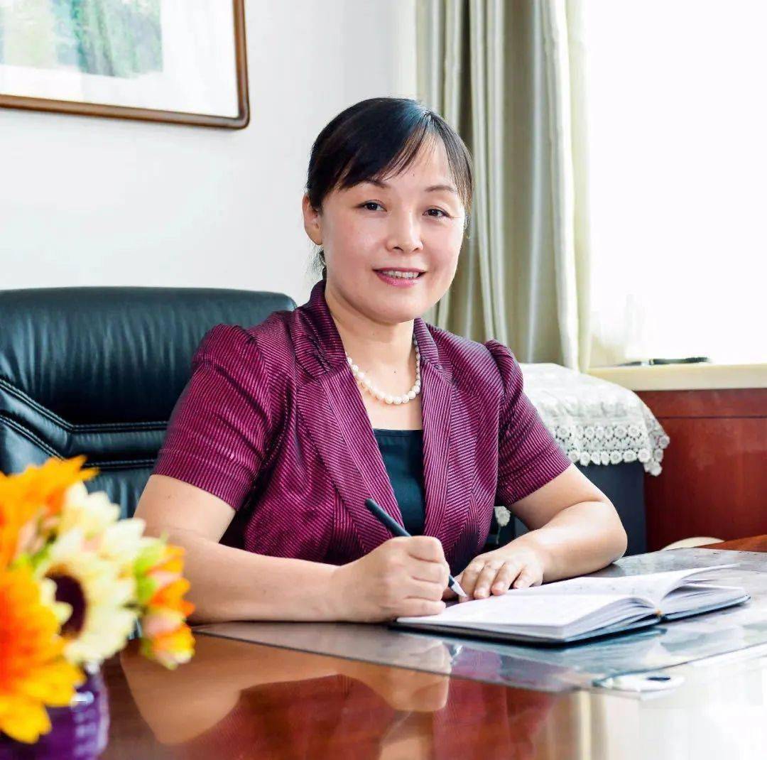 万名中小学校长教师同步观看了这场云论坛